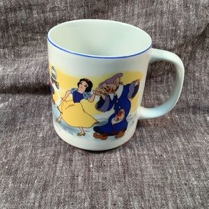 Disney vintage Snow White 7 dwarfs mug